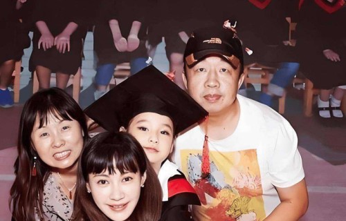 杨雪嫁给美术指导被群嘲，16岁女儿颜值逆袭，如今打脸当初质疑者