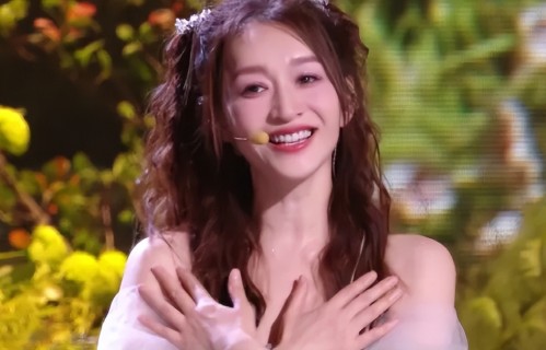 是时候扒一扒何润东了，难怪林姵希会嫁给他