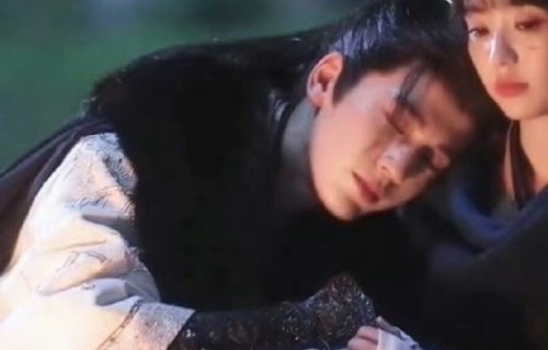 张凌赫为演好《逐玉》中的谢征做了哪些努力和改变？