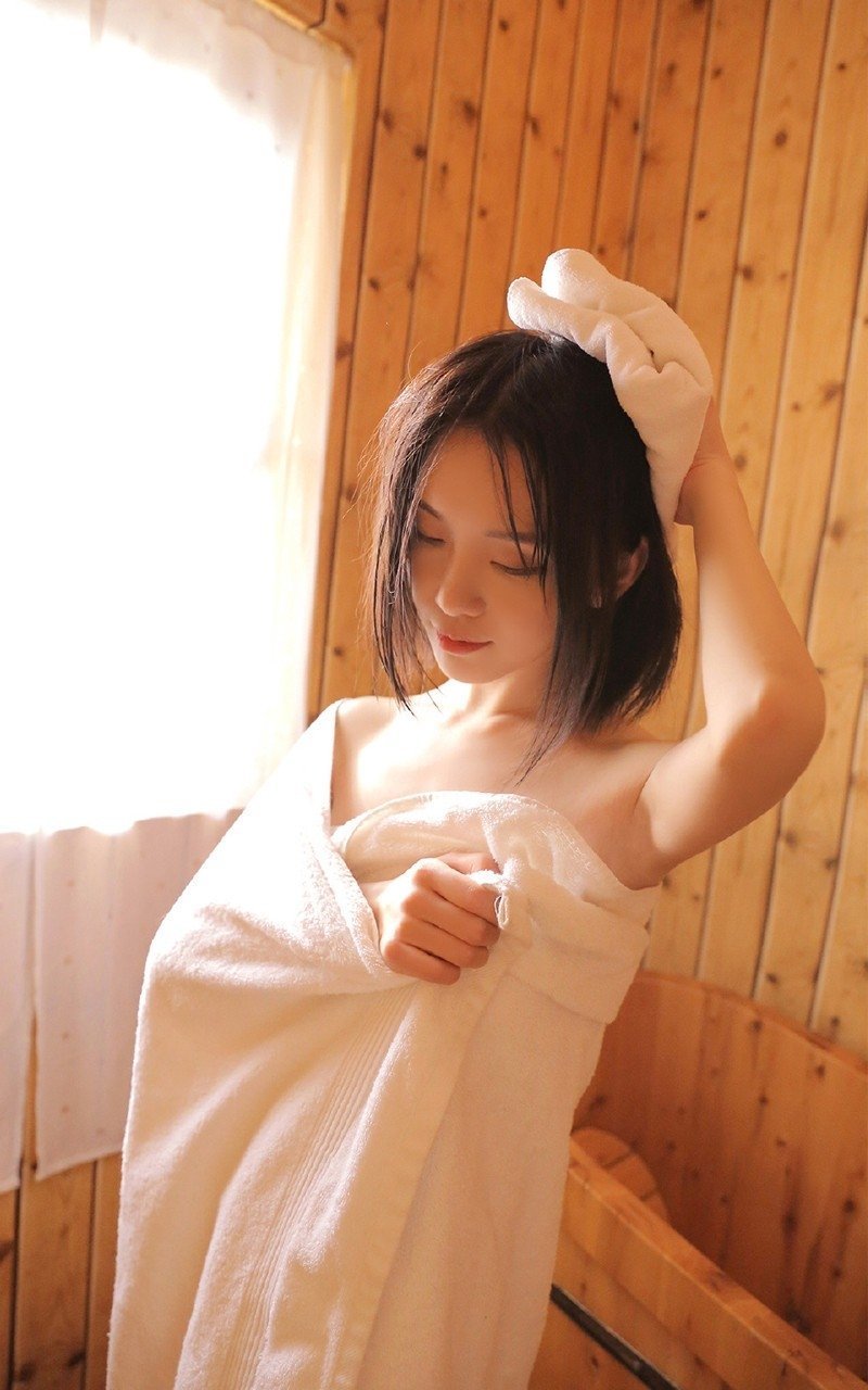 《她的盛焰》之后，袁姗姗接下来还挑战了哪些类型的角色？