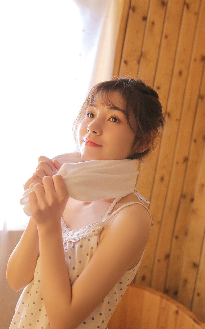 翟潇闻被周也打后向董璇告状