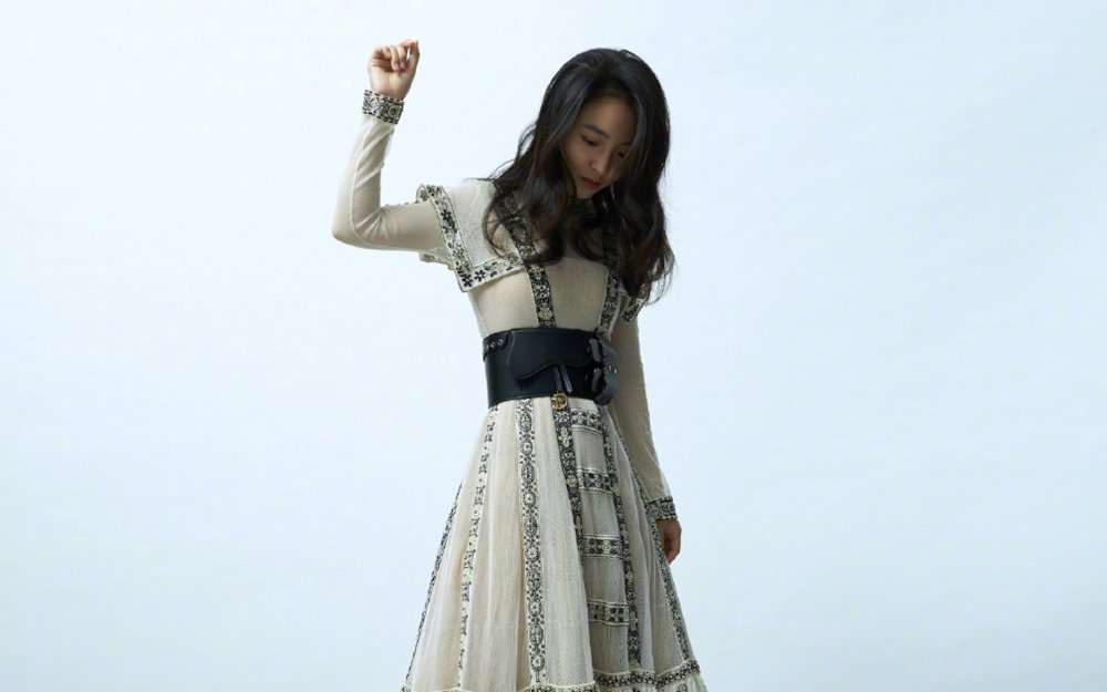 沈月称与王鹤棣为八年古董级CP,回忆菜寺场搭档