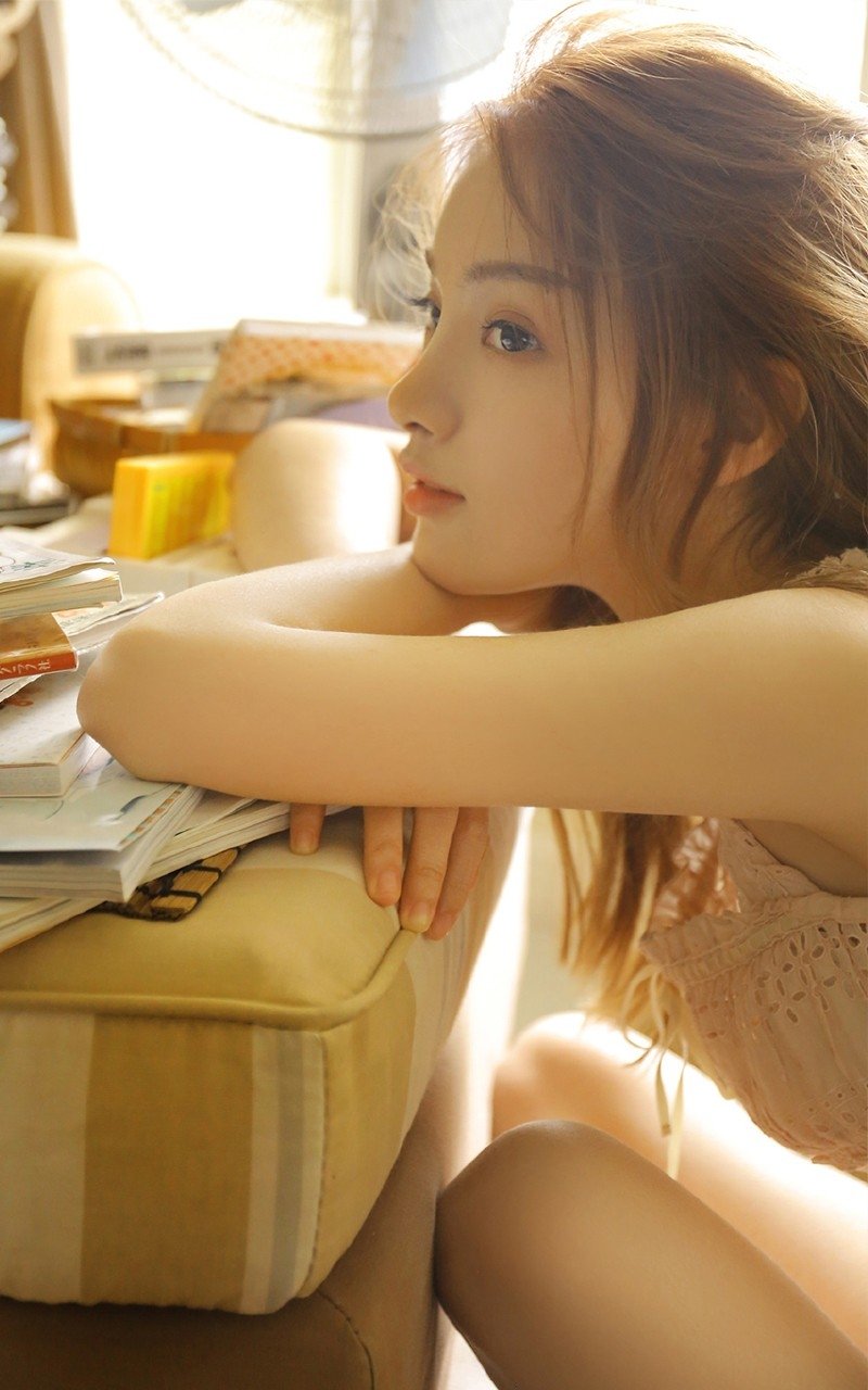 笑不活了！孟子义差点上到李昀锐车上，跑男14路透名场面，默契感拉满