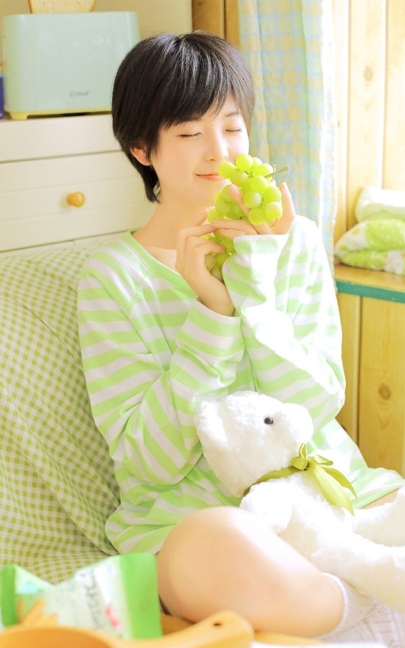 网友对林志玲跑步唱歌事件的整体反应和评价如何？