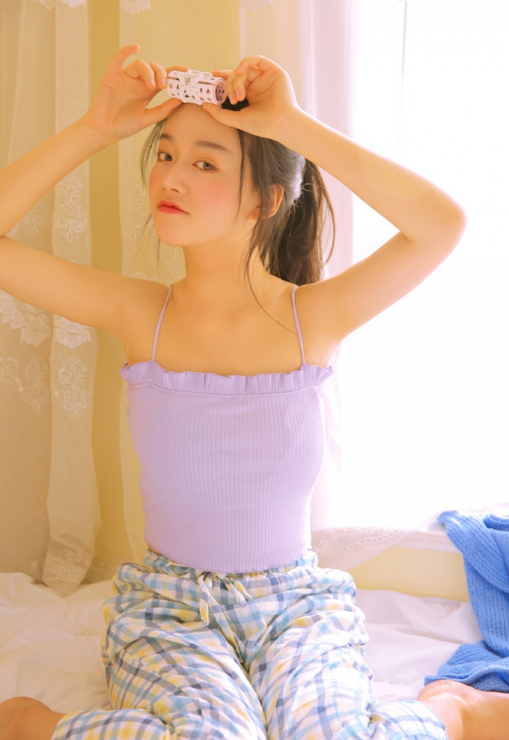 张远和魏哲鸣的友谊是在哪档综艺节目中建立的？