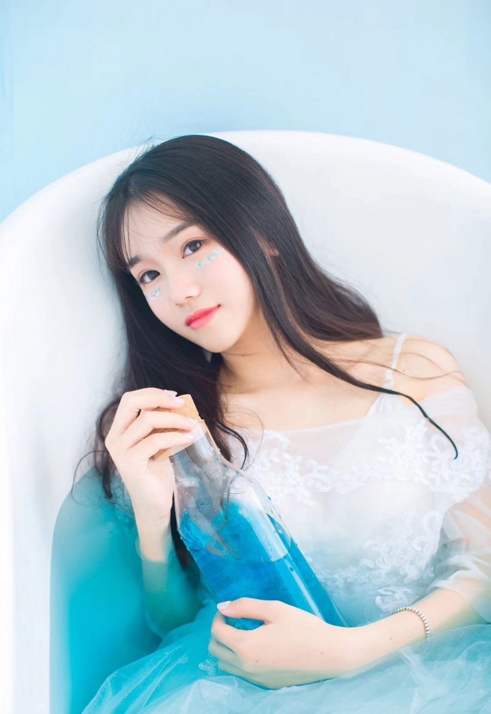 刘晓庆宣布捐献全部遗产对本次事件有何影响？