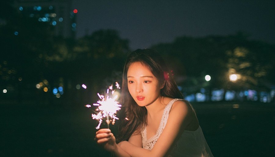 倪大红和蔡明等老戏骨在《10间敢死队》中的表演风格是怎样的？|癌症病房题材|陈思诚|蒋龙主演电影|北影节入围|张弛