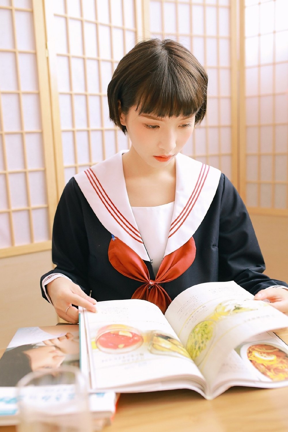 众星亮相宝诗龙上海展览开幕活动