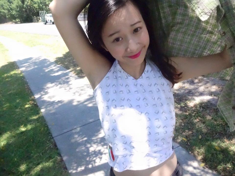 泰国女明星Janistar自曝为追中国电视剧五天不洗澡，找张凌赫的剧中同款香囊助眠 