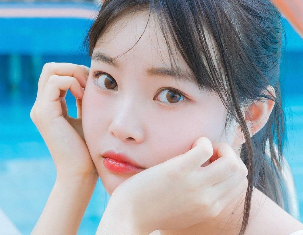 从矿工家庭到威尼斯影后,辛芷蕾的奋斗经历具体是怎样的?