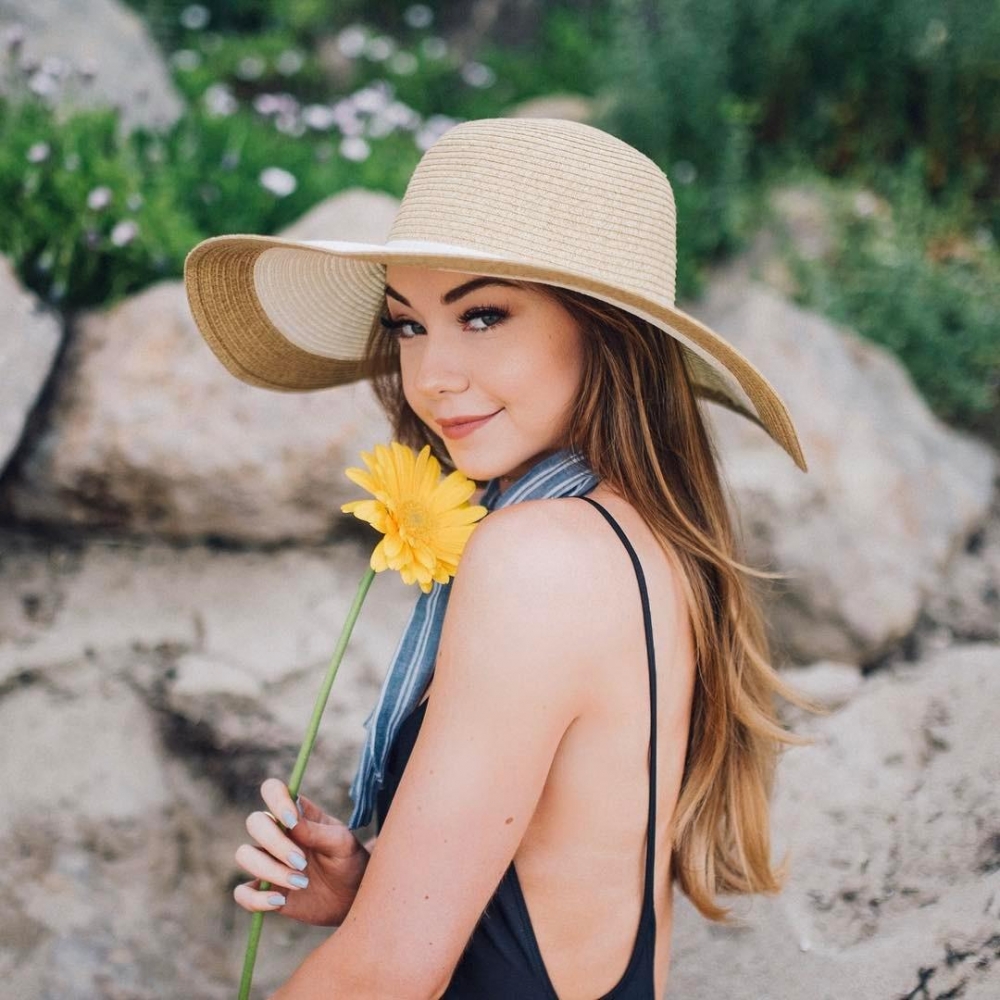 李登科在直播中还提到了哪些艺人的类似困境？