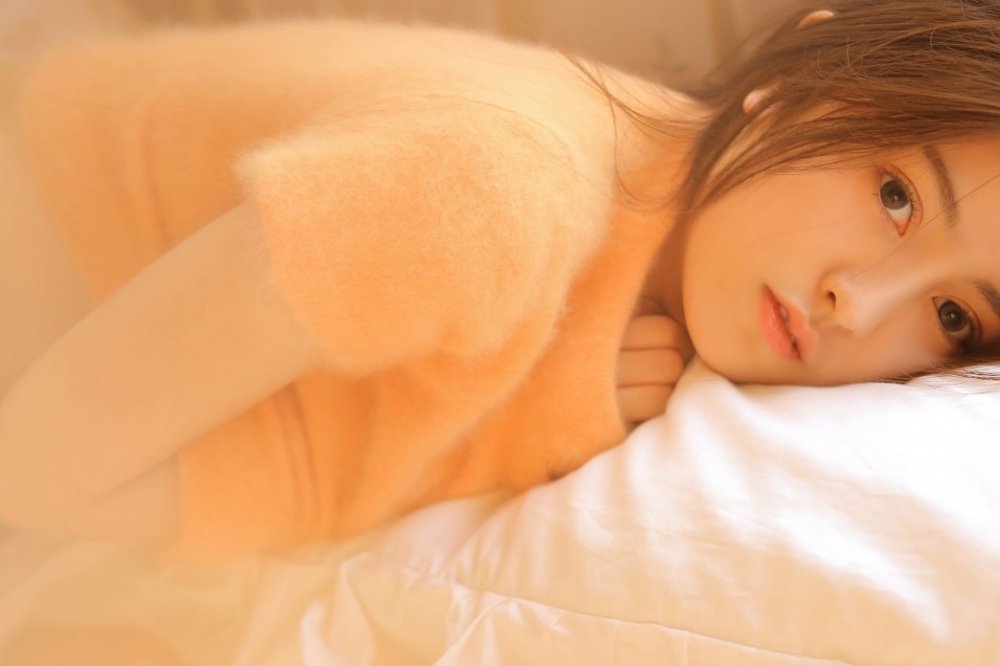 李登科在直播中还提到了哪些艺人的类似困境？