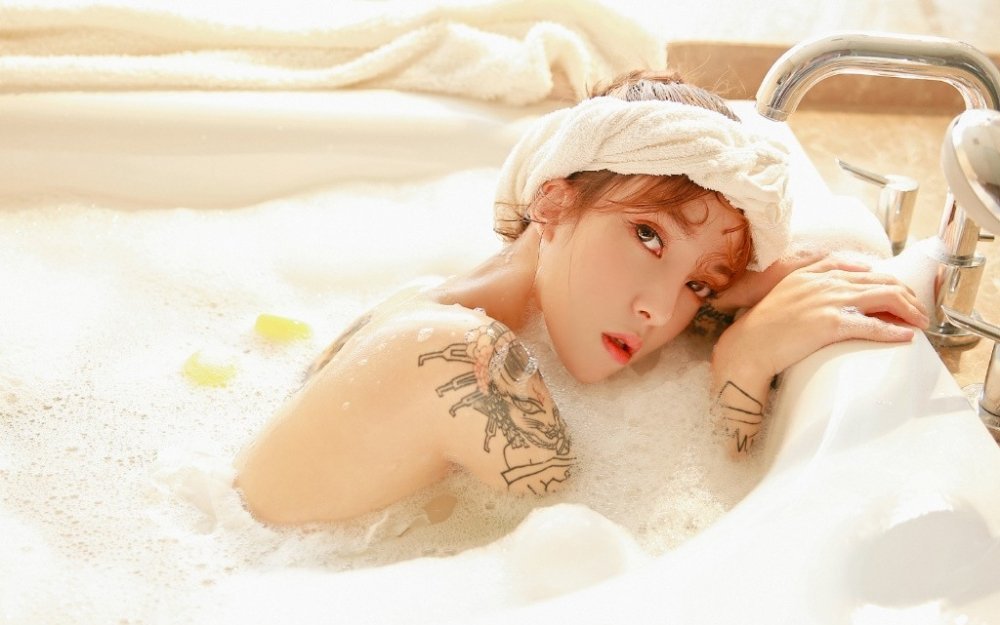 迪丽热巴现在的演艺事业有哪些代表作和近期动态？