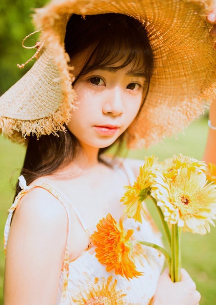 网友对林志玲跑步唱歌事件的整体反应和评价如何？