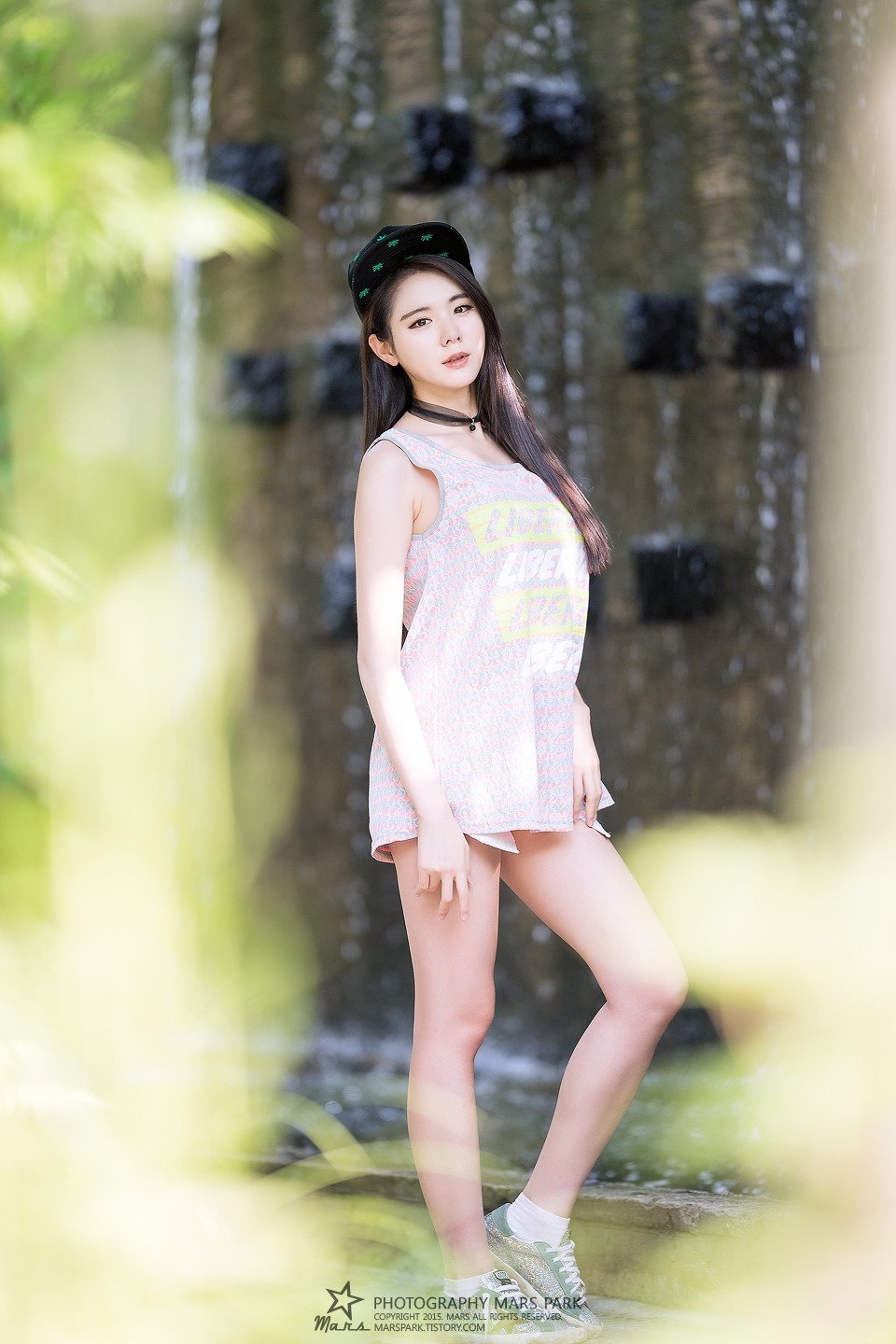 “生命沙漏加速”象征中年艺人健康危机，林俊杰当心脏与掌声共振