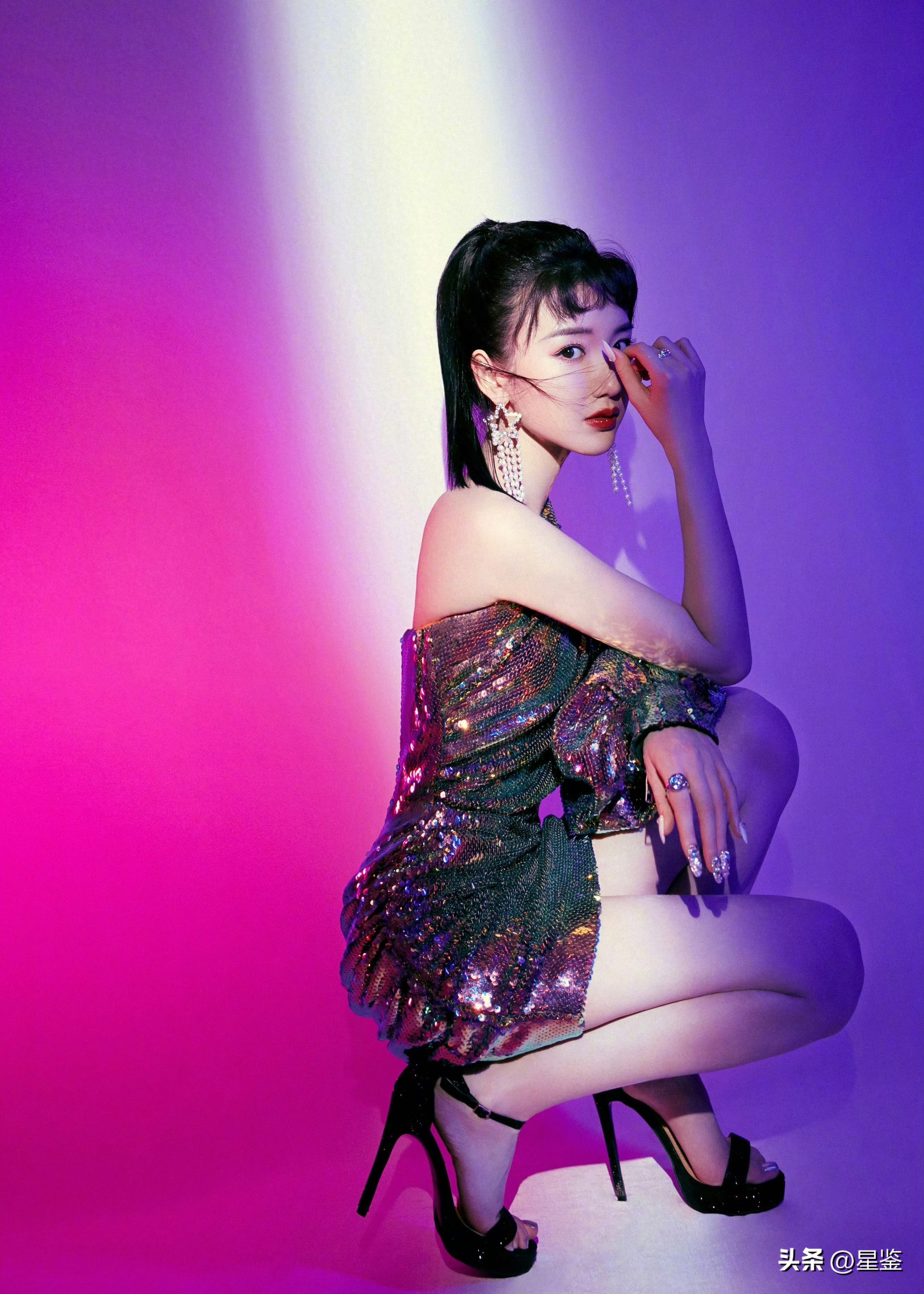 毛晓彤这组舞台造型太绝了！小个子也能气场全开 
