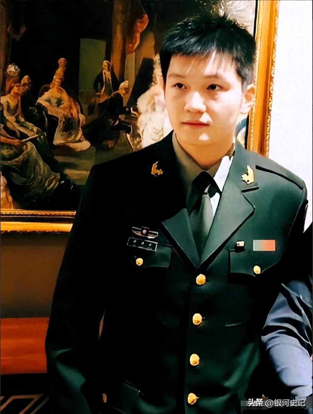 愤怒！马继华竟用秦桧比喻樊振东，引导饭圈：一等军功章成废铁 