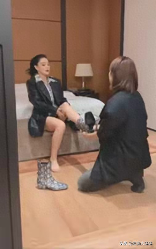 浴缸陪睡、洗内裤接口水、跪地服务，这些明星不把助理当人看！ 