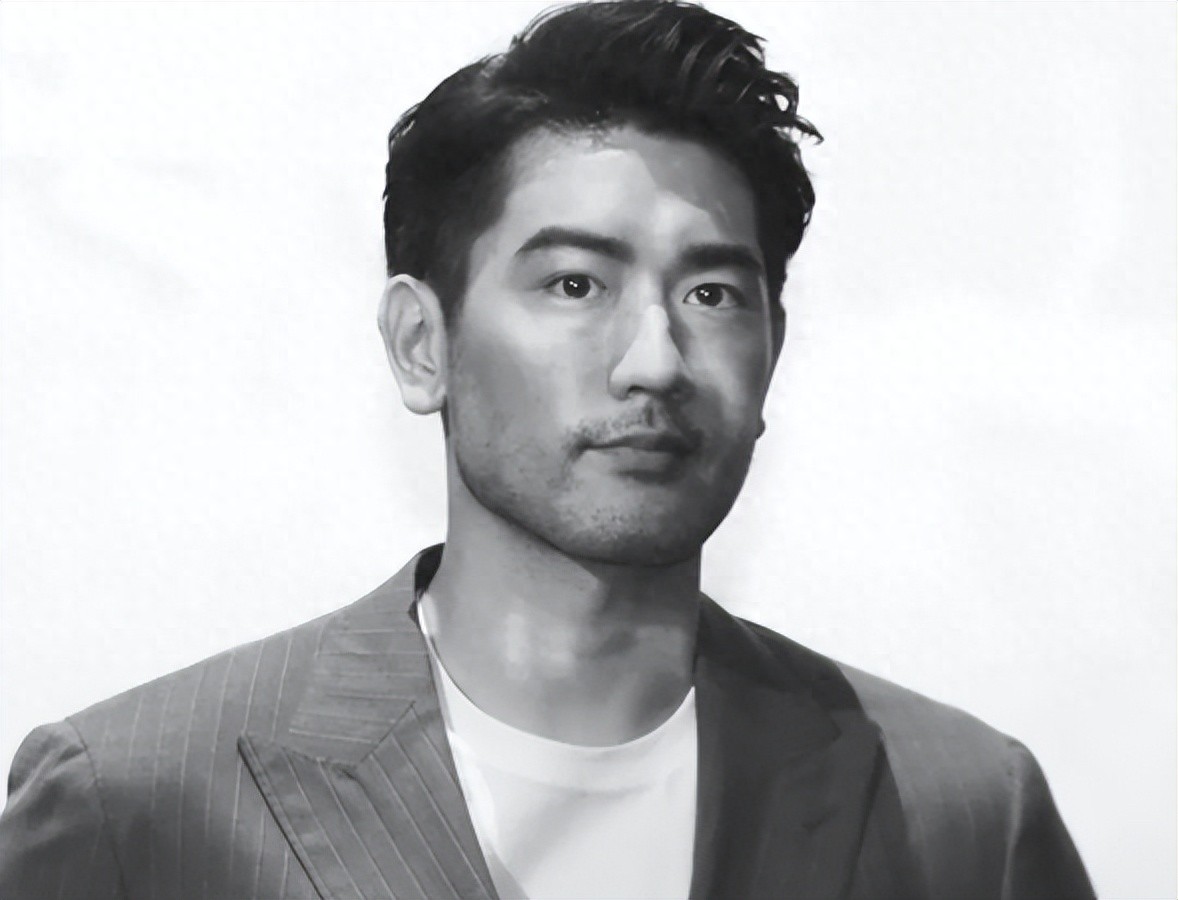 高以翔去世7年，前女友嫁老外官宣怀孕，恶心的一幕出现 