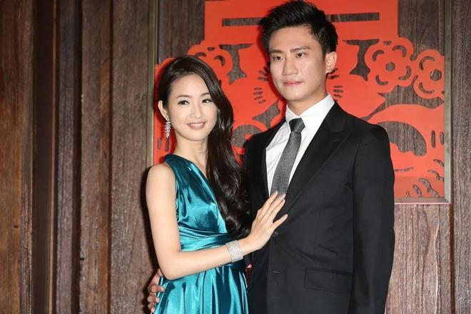 林依晨与老公林于超。图源：VCG
