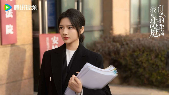 图为任敏饰演秦睿